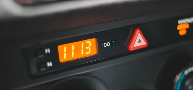 Digital LCD time module for Automotive